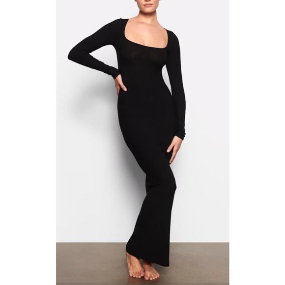 SKIMS Dresses & Skirts - SKIMS Onyx Black Soft Lounge Ribbed Long Sleeve Maxi Dress Size XL